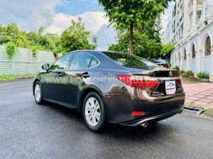 Xe Lexus ES 350 2015