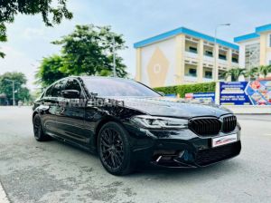 Xe BMW 5 Series 520i 2018