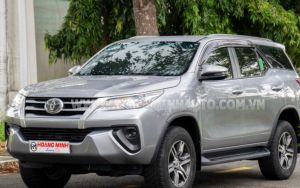 Xe Toyota Fortuner 2.4G 4x2 MT 2018
