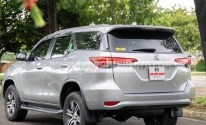 Xe Toyota Fortuner 2.4G 4x2 MT 2018