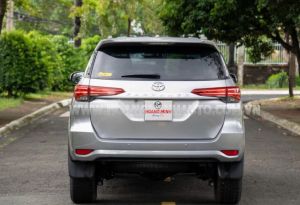 Xe Toyota Fortuner 2.4G 4x2 MT 2018